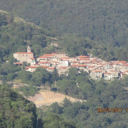 Viandanti, Artisti E Sognatori Bed & Breakfast Comano  Exterior photo