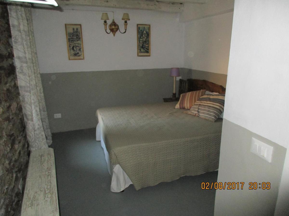 Viandanti, Artisti E Sognatori Bed & Breakfast Comano  Exterior photo