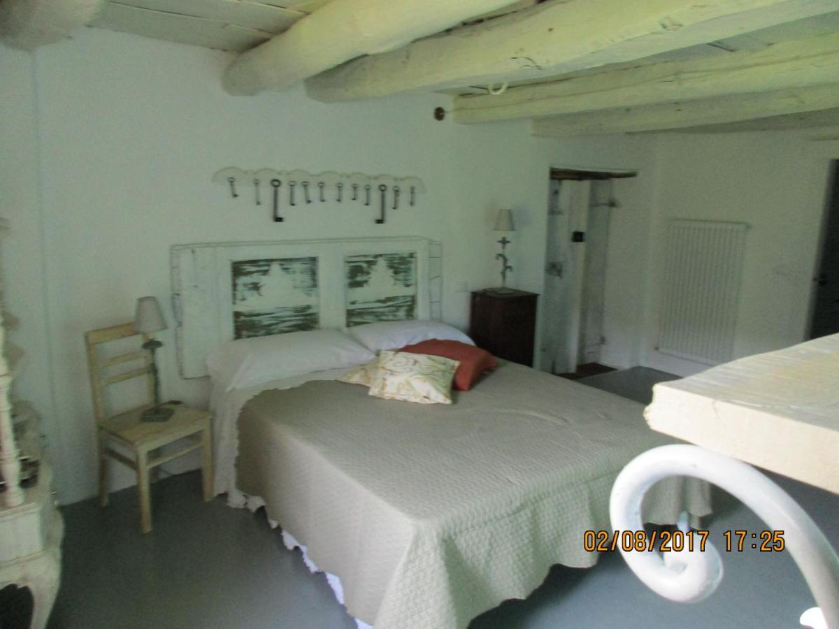Viandanti, Artisti E Sognatori Bed & Breakfast Comano  Exterior photo