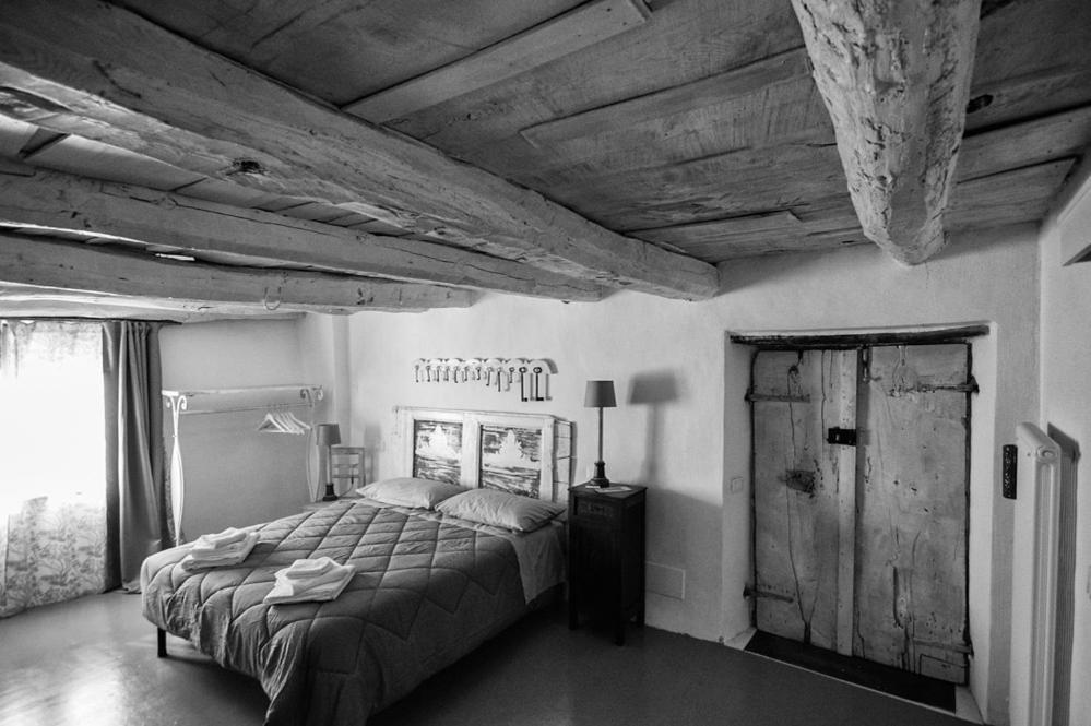 Viandanti, Artisti E Sognatori Bed & Breakfast Comano  Exterior photo